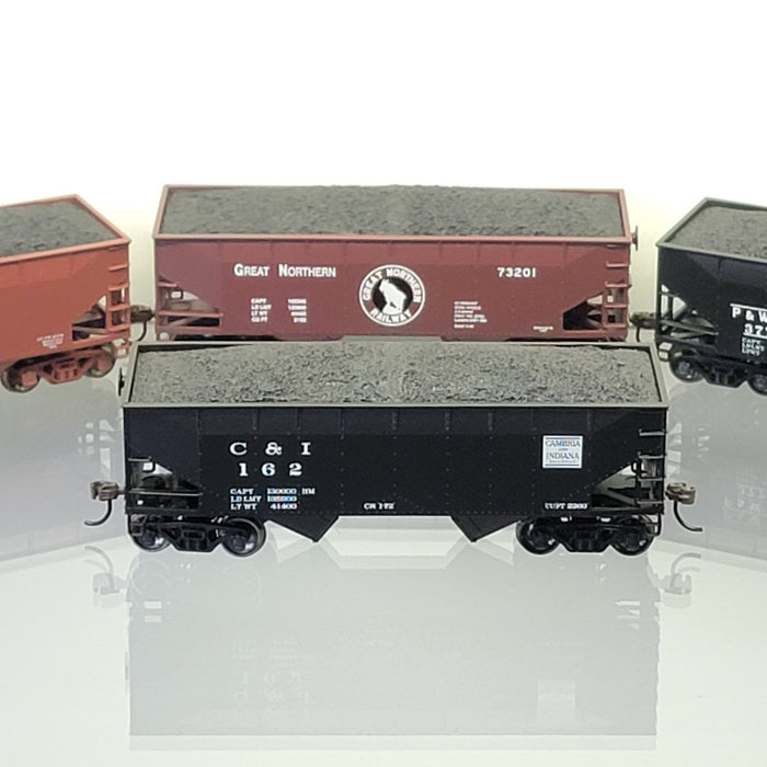 Summer 2022, Athearn & Roundhouse Train Arrival