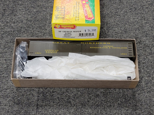 Roundhouse 7903 HO Scale 50' Express Reefer Kit Great Northern GN 1901 - NOS