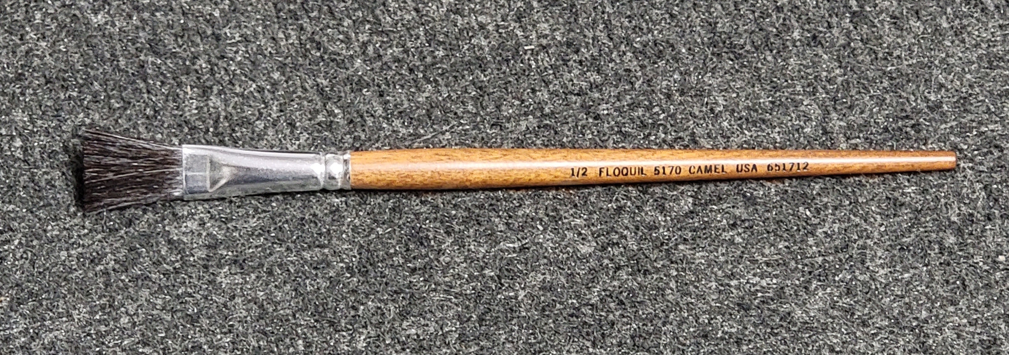 Floquil Poly S 651712 1/2" 5170 Camel Hair Flat Lacquer Paint Brush