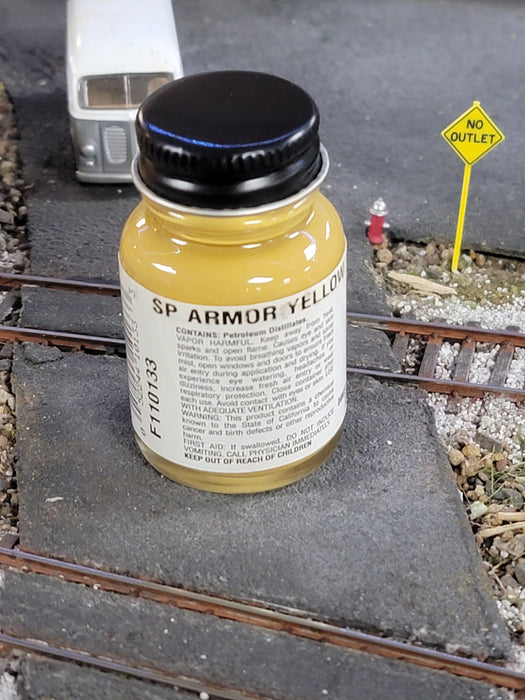 Floquil  F110133 Southern Pacific SP Armour Yellow 1oz Enamel Paint - NOS