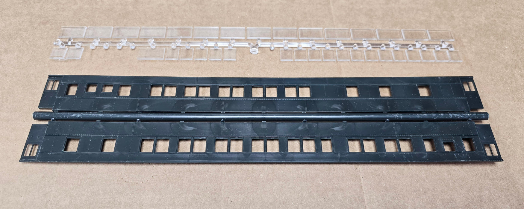 Branchline Trains 151104W HO Scale Pullman 10-1-1 3973 Car Sides with Windows (1 Set)