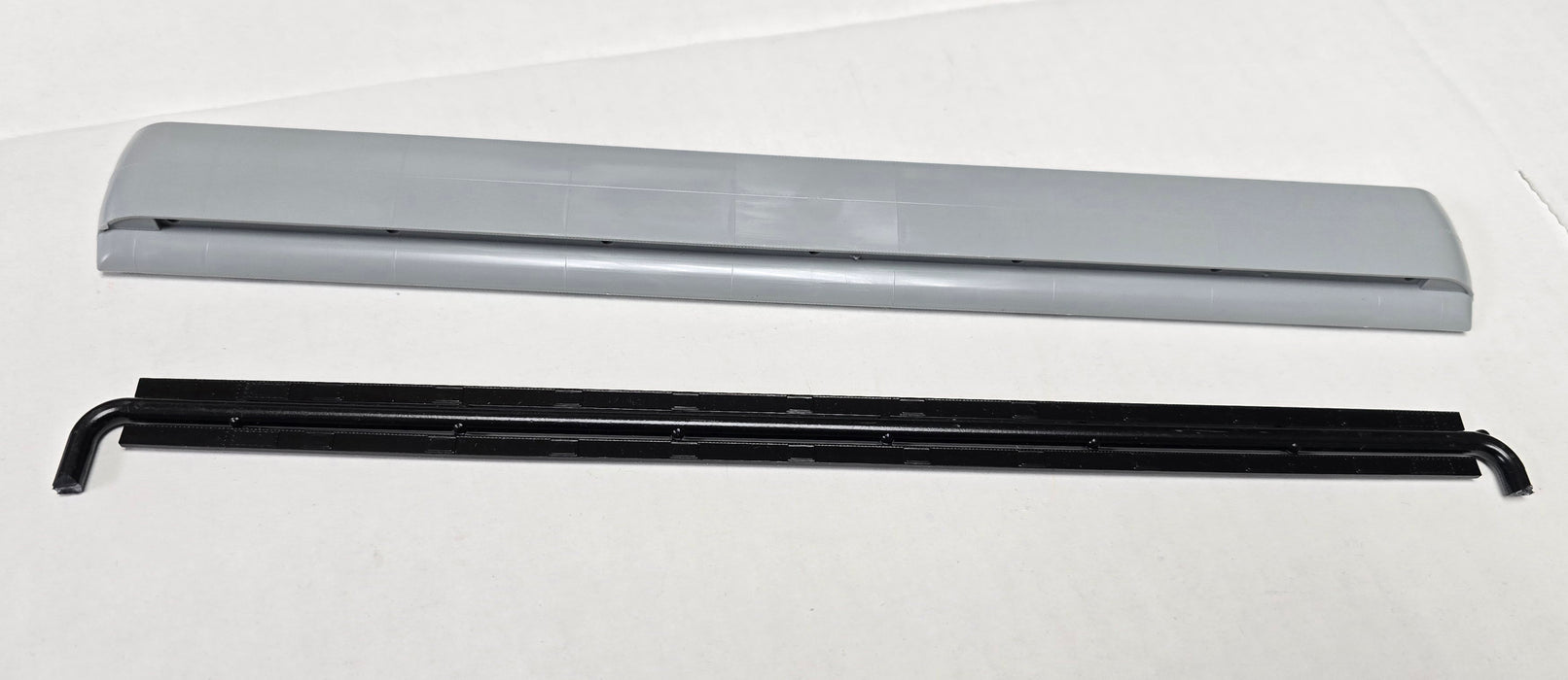 Branchline Trains 151011-P HO Scale 80' Coach Roof with Plain Insert