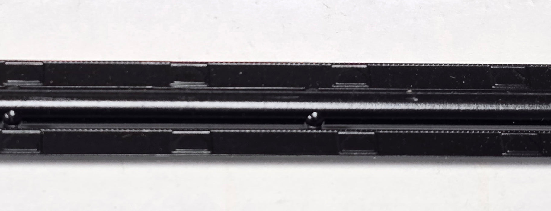 Branchline Trains 151011-P HO Scale 80' Coach Roof with Plain Insert