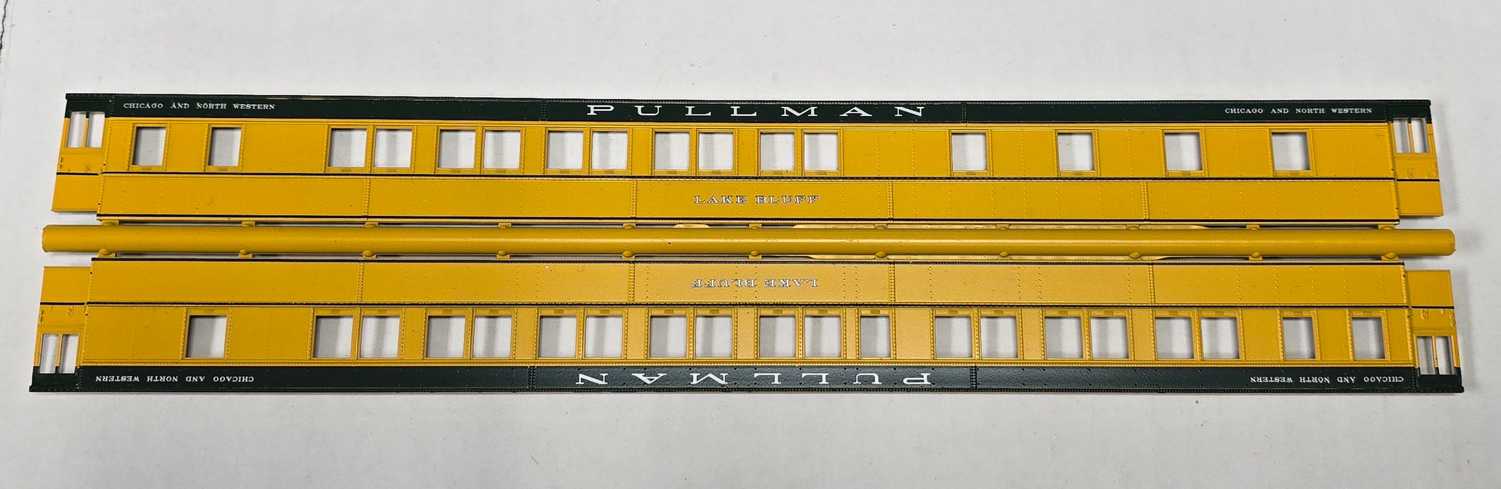 Branchline Trains HO Scale Pullman 10-1-2 3585 C&NW Lake Bluff Car Sides (1 Set)