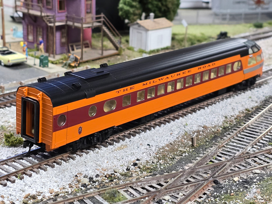Walthers 932-9206 HO Scale 1955 Hiawatha Skytop Lounge Observation MILW - NOS