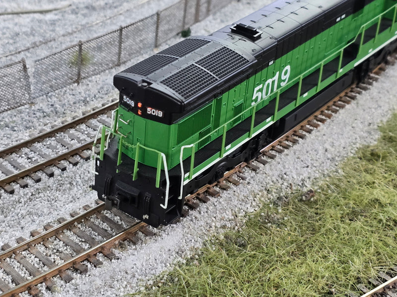 Atlas 8621 HO Scale GE C30-7 Diesel BN 5019 - USED