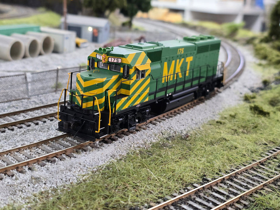 Atlas 9196 HO Scale EMD GP40 MKT 175 with DCC - USED