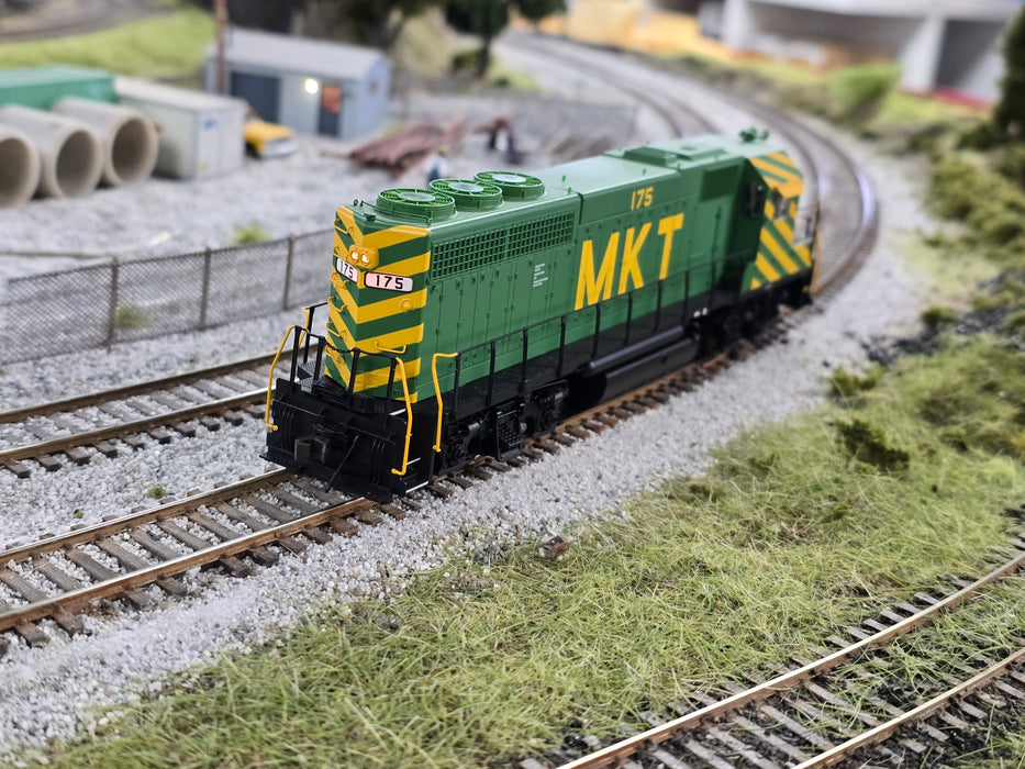 Atlas 9196 HO Scale EMD GP40 MKT 175 with DCC - USED