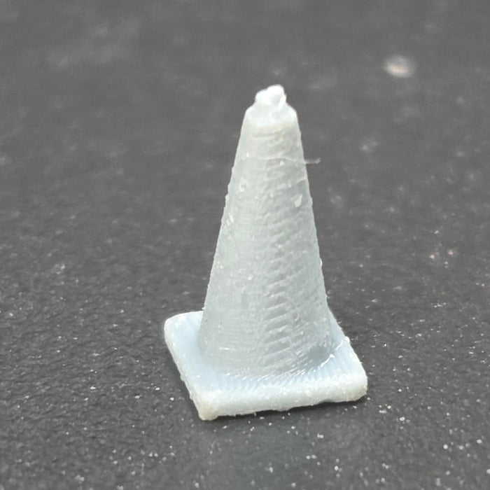 3G Resin Prints B-00035 HO Scale 28" Tall Traffic Cones (Unpainted Resin Pack of 6)