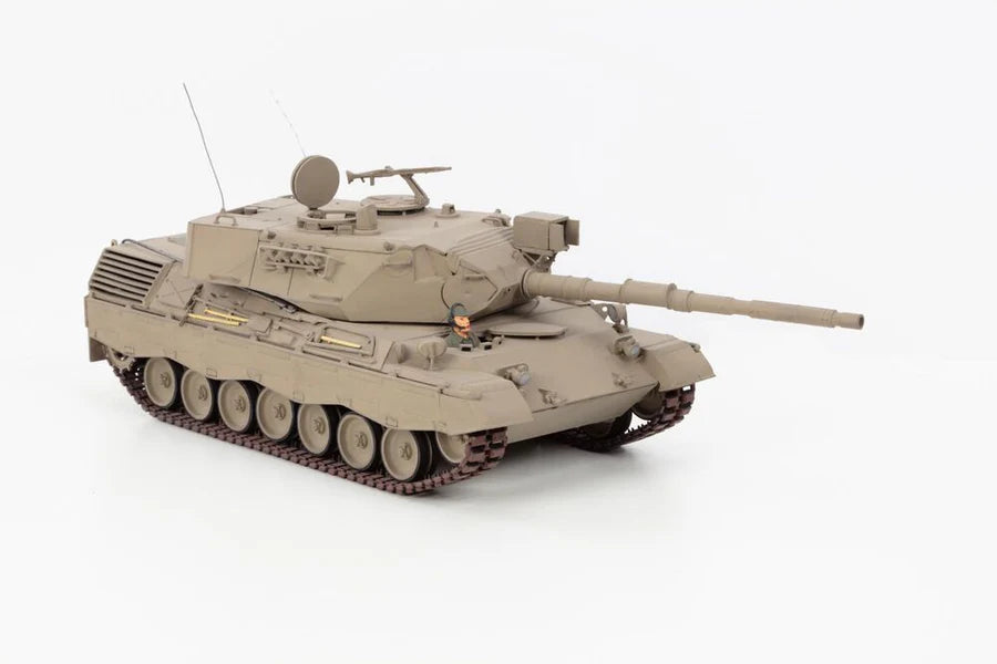 Heller 81126 1/35 Leopard 1A4 Model Tank Kit