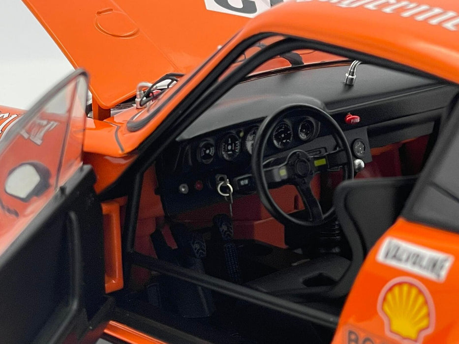 Schuco 450034400 (1:18) Jägermeister Porsche 934 RSR Coupe