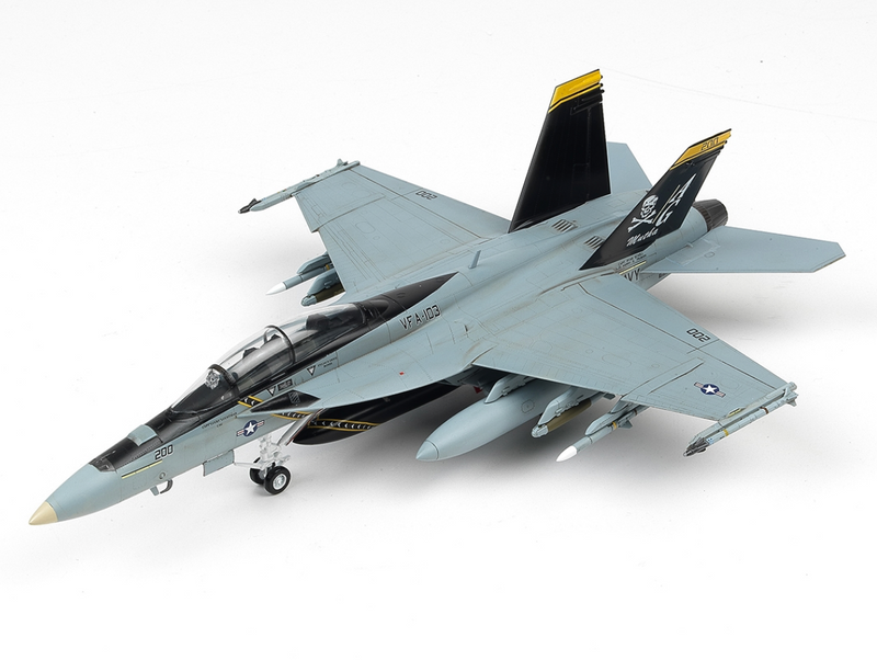 ACADEMY 12535 1/72 F/A-18F USN VFA-103 Jolly Rogers MCP Model Kit