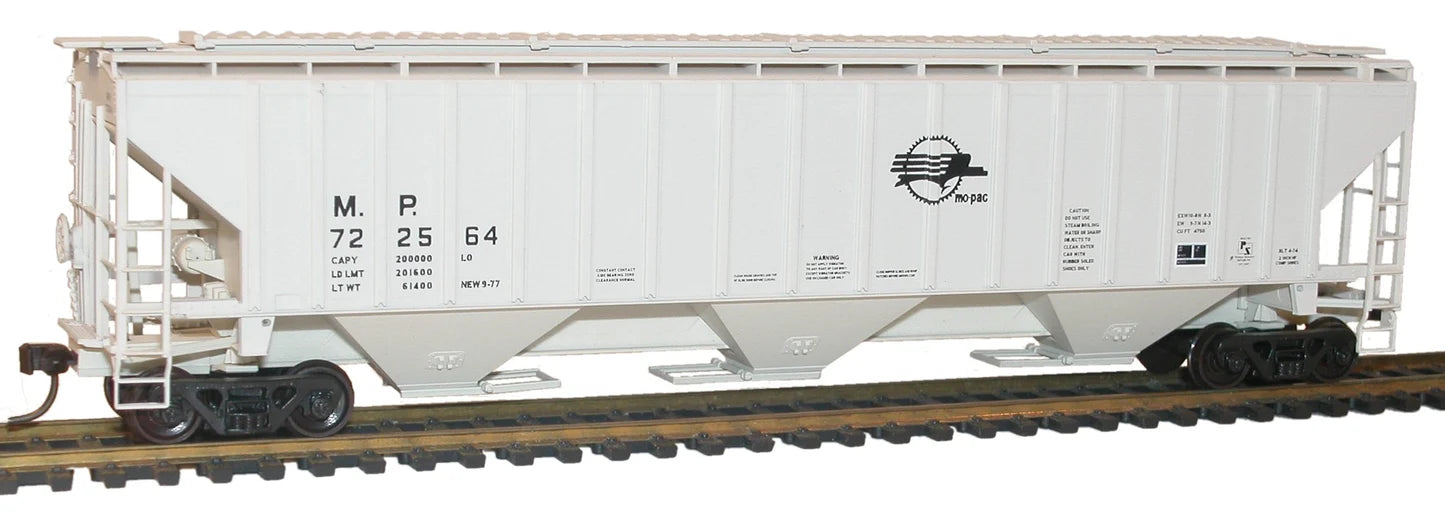 Accurail 6531 HO Scale 4750 Pullman Standard Covered Hopper Kit Missouri Pacific MP 722564 (Screaming Eagle Logo)