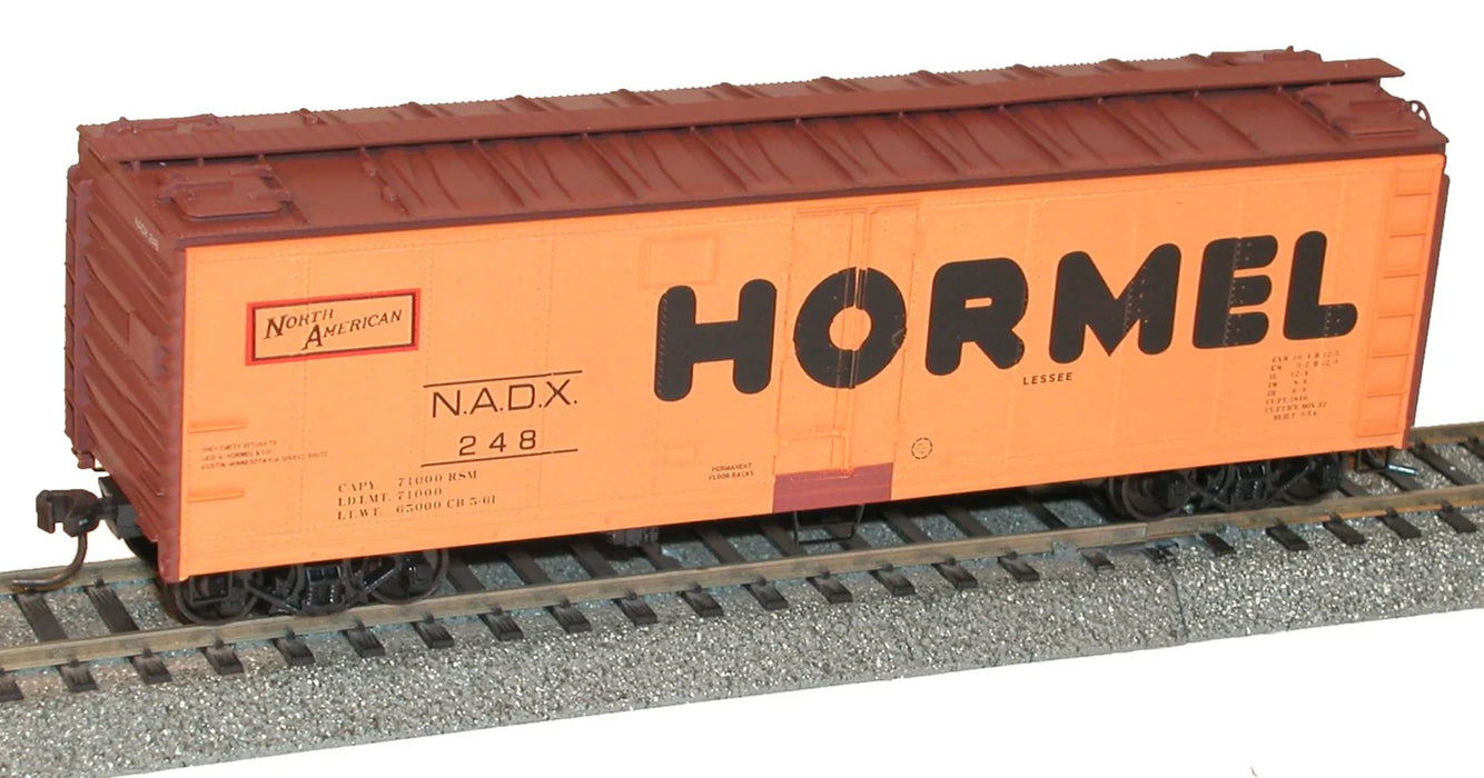 Accurail 8321 HO Scale 40' Steel Reefer Kit Hormel NADX 248