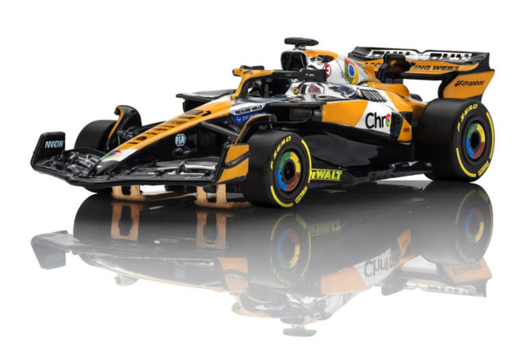 AFX Racing 22158 Mega G+ Slot Car McLaren F1 MCL38 #81 Oscar Piastri Austin Chrome Edition