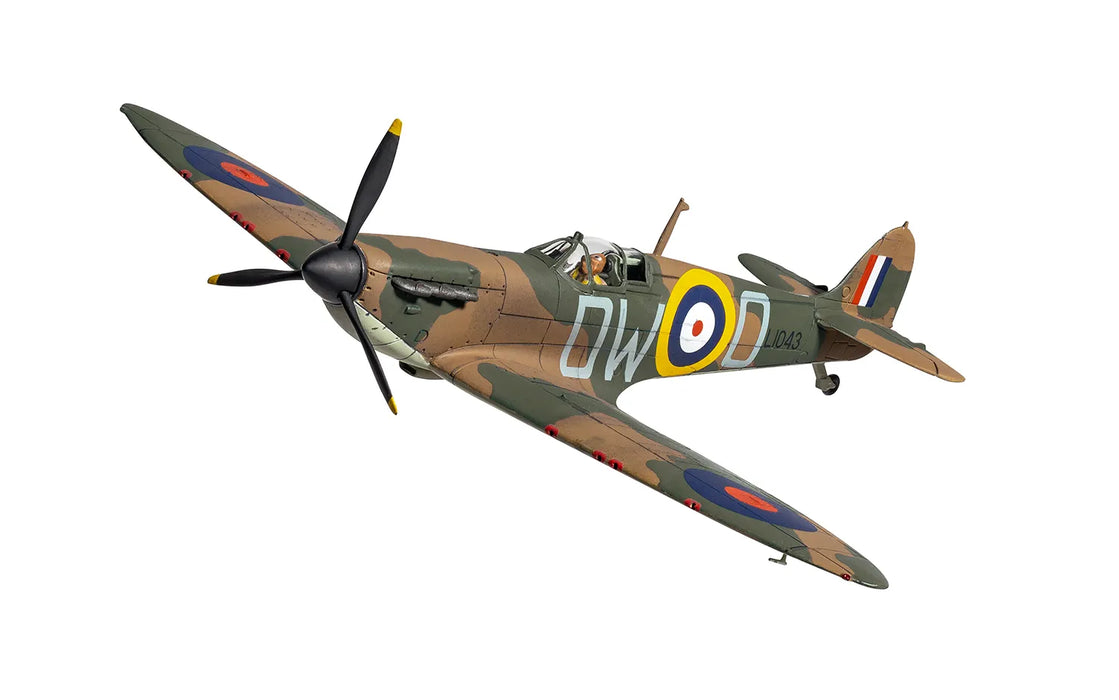 AIRFIX A50173A 1/72 Battle of Britain 75th Anniversary Gift Set (With Paint & Glue)