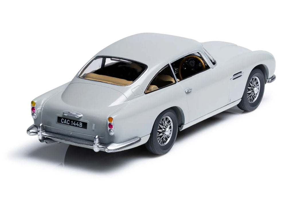 AIRFIX A55011 1/43 Aston Martin DB5 Small Starter Set (With Paint & Glue)