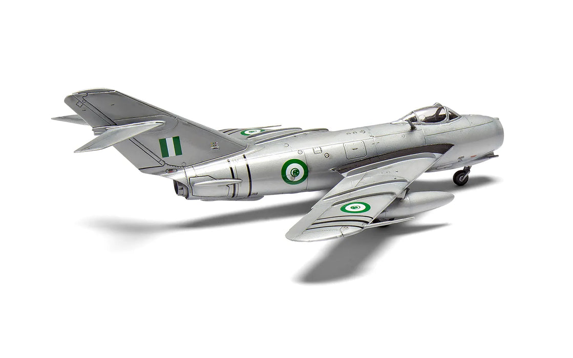 AIRFIX Models A03091A 1/72 Mikoyan-Gurevich MiG-17F 'Fresco' Jet Model Aircraft Kit
