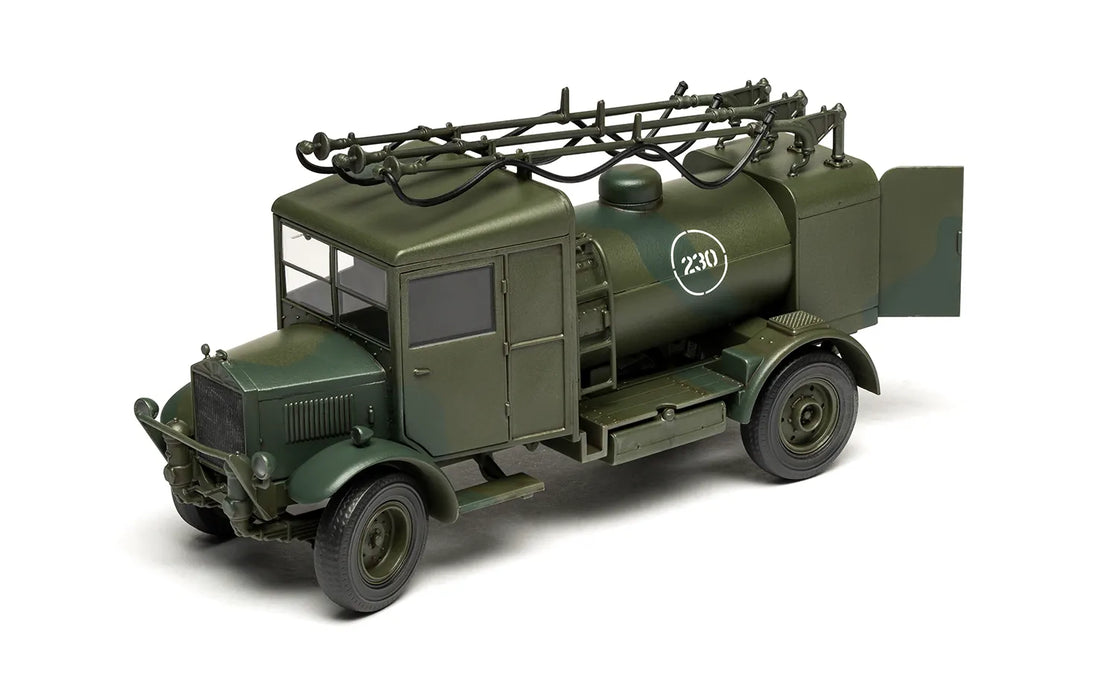 AIRFIX Models A03312 1/48 Albion 3-Point Fueller Truck Model Kit
