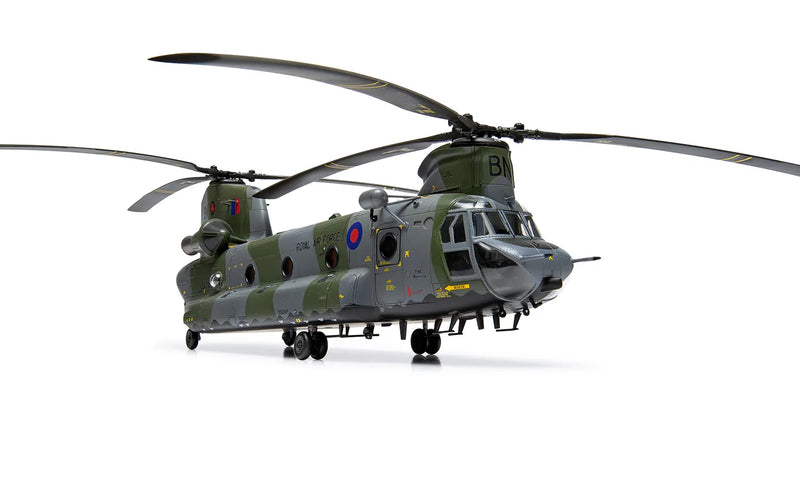 AIRFIX Models A06023 1/72 Boeing Chinook HC.1 Helicopter Model Aircraft Kit