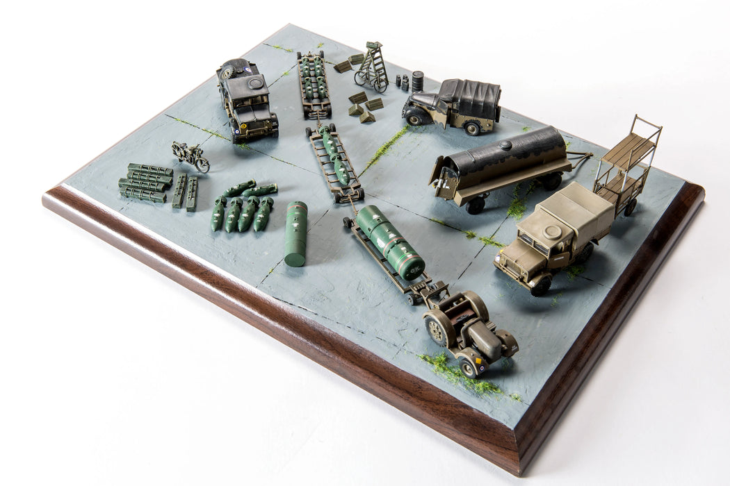 AIRFIX Models A05330 1/72 WWII RAF Bomber Re-Supply Vehicles Set Model Kit
