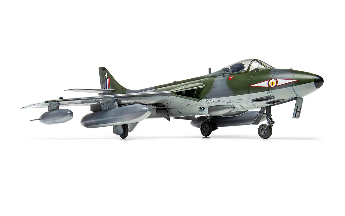 AIRFIX Models A09192 1/48 Hawker Hunter FGA9 FR10 GA11 Model Aircraft Kit