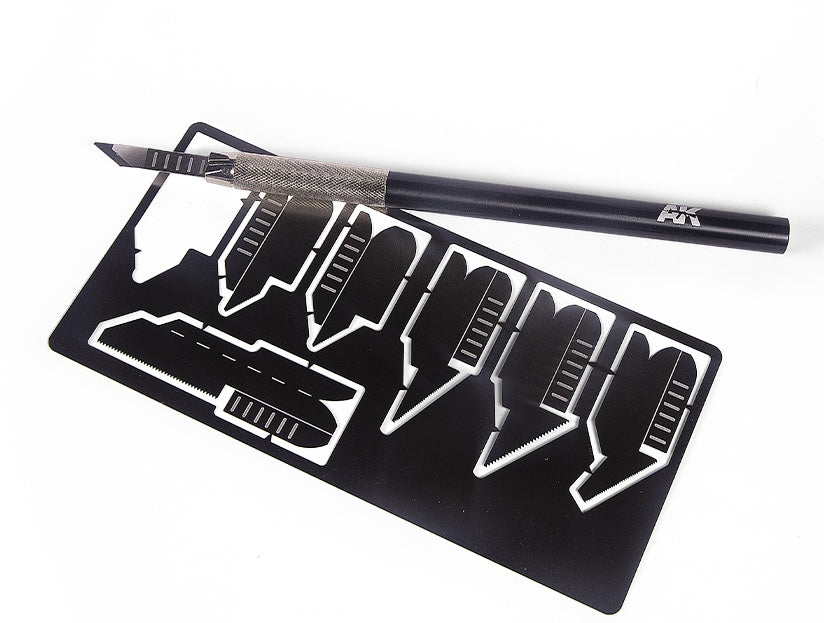AK Interactive 9311 Photo-Etched Saw Set with 7 Tips