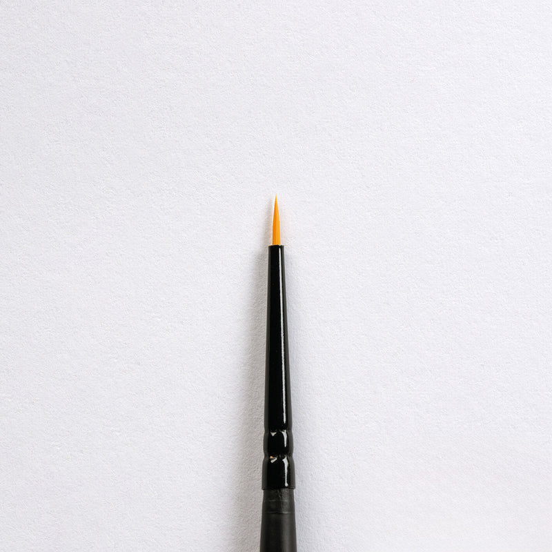 AK Interactive B004 Round 4/0 Synthetic Brush