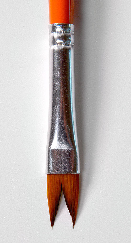 AKI 587 Whale Tail / Ribbon Weathering Brush