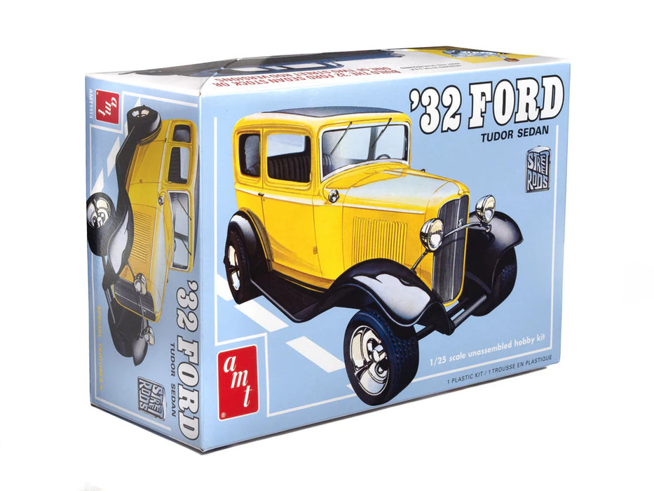 amt 1414 1/25  1932 Ford Sedan Street Rods Series Skill 2 Model Kit