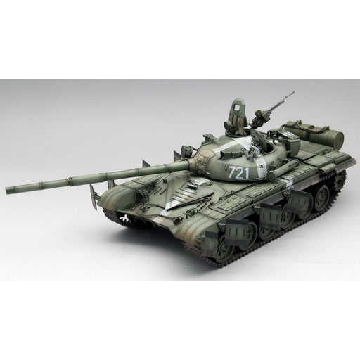 Amusing Hobby 35A052 1/35 T-72 "Ural" Russian Main Battle Tank with Full Interior Model Kit