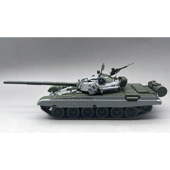 Amusing Hobby 35A069 1/35 PT-91 Polish Main Battle Tank Model Kit