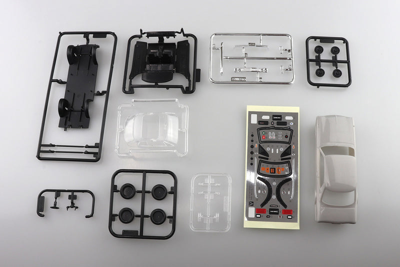 Aoshima 05882 1/32 The Snap Kit #09-A Silver Nissan Skyline 2000GT-R