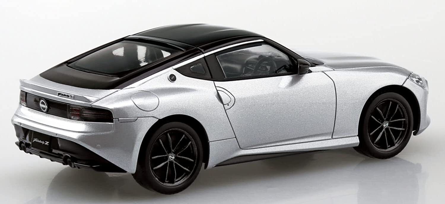 Aoshima 06263 1/32 The Snap Kit #17-D Brilliant Silver Nissan RZ34 Fairlady