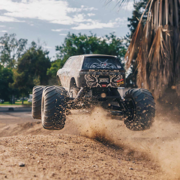 Arrma ARA3230SKT1 GORGON™ 1/10 RTA Kit 2WD Monster Truck Combo - Gunmetal