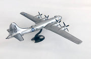 Atlantis Models 208 1/208 Boeing B-29 Superfortress with Swivel Model Kit