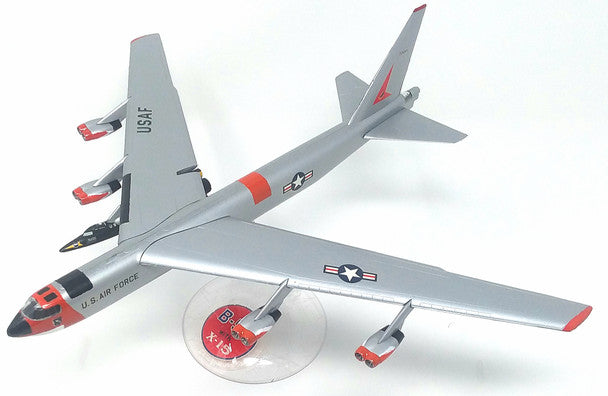 Atlantis Models H273 1/175 Boeing B-52 and X-15 with Stand Model Aircraft Kit