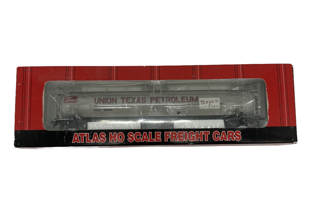 Atlas 1730-1 HO Scale 33,000 Gallon LPG Tank Car Union Texas ACSX 933016 - USED