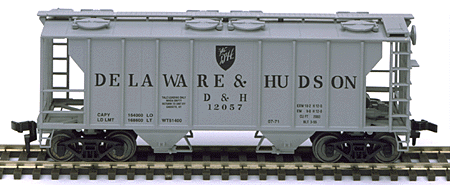 Atlas 1808 HO Scale PS-2 2 Bay Covered Hopper Delaware & Hudson D&H 12057 - USED