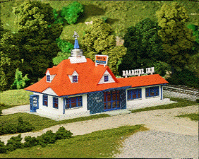 Atlas 760 HO Scale Roadside Restaurant Kit