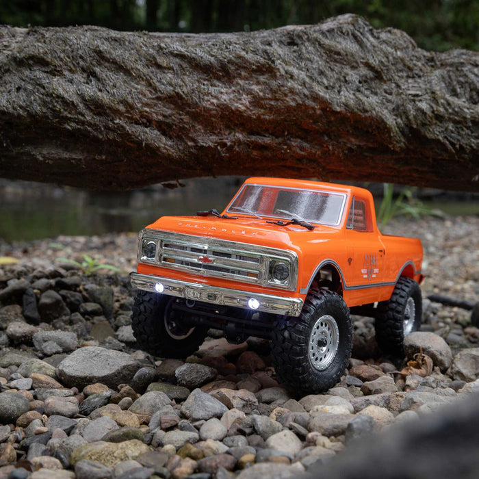 Axial AXI00001V2T3 SCX24 1/24 4x4 RTR 1967 Chevrolet C10 Crawler Orange