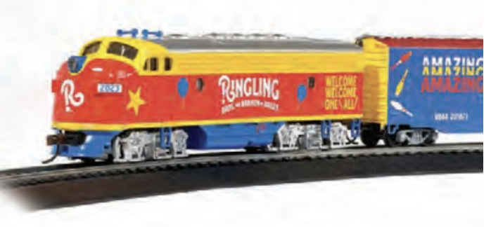 Bachmann HO Scale Ringling Bros Flat Car With Crate Load - Yellow Freight Car For Model Railroads
