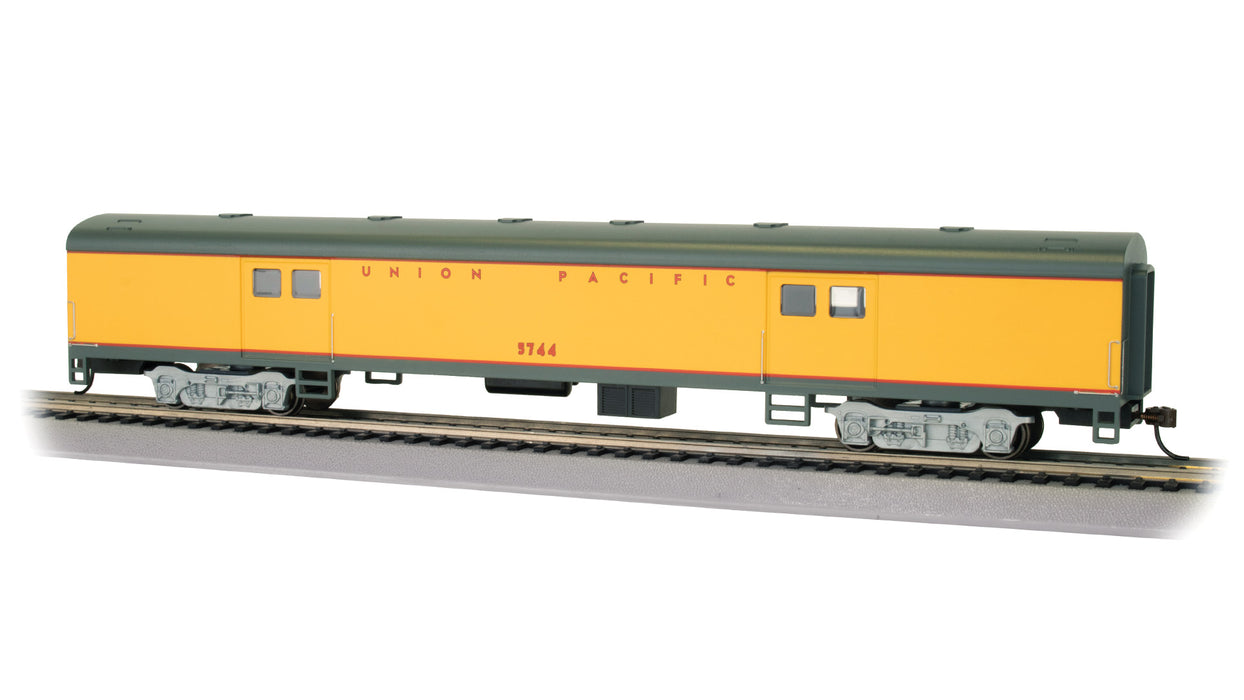 Bachmann 14411 HO Scale 72' Smooth-Side Baggage Car Union Pacific UP 5744