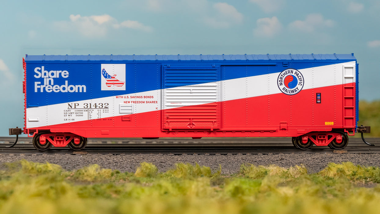 Bachmann 19415 HO Scale 50' Sliding Door Boxcar US Savings Bonds - Northern Pacific NP 31432 - Pre Production Photo