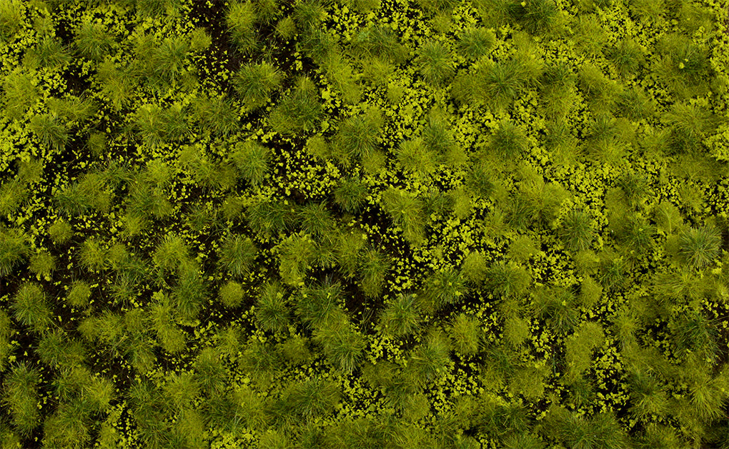 Bachmann SceneScapes 32921 Light Green Tufted Grass Mat (11.75" x 7.5" Sheet)