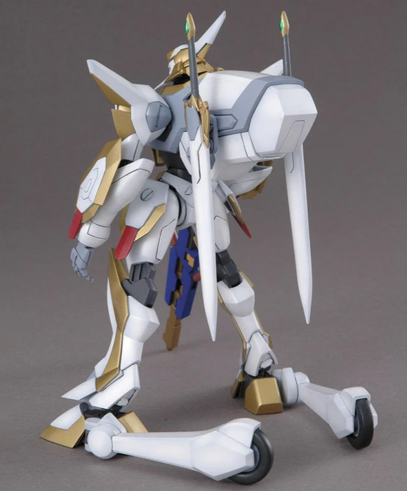 Bandai 2000746 1/35 Lancelot "Code Geass" Model Kit