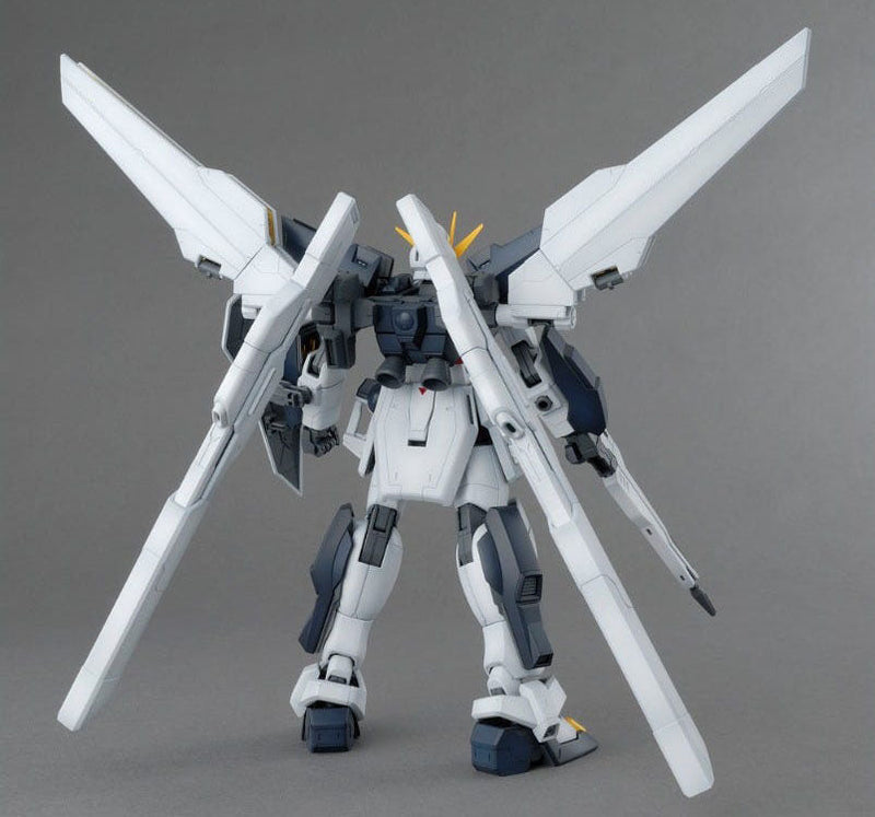 Bandai 5062846 (2267185) MG Gundam Double X