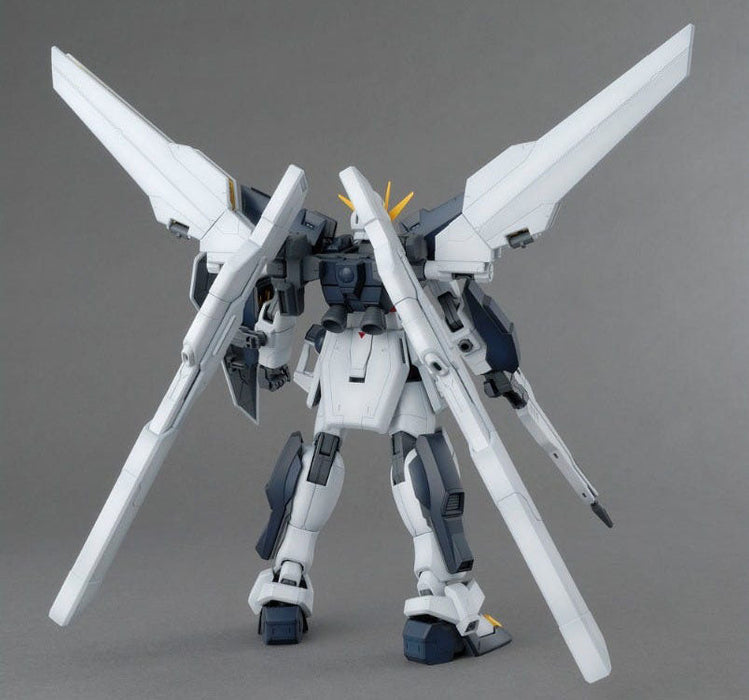 Bandai 5062846 (2267185) MG Gundam Double X