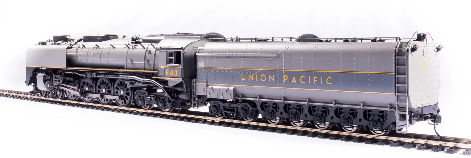 BLI 6646 HO Scale FEF-3 4-8-4 Steam Loco Union Pacific 840 Paragon4 DCC Sound