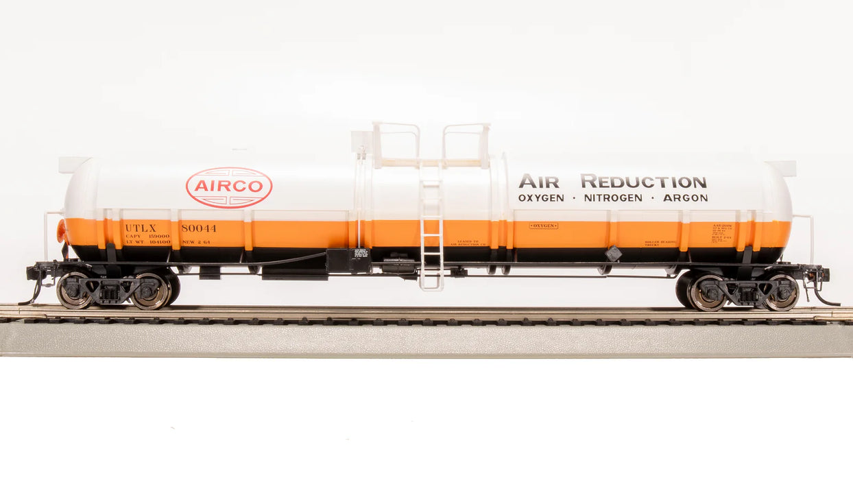 BLI 8032 HO Scale Cryogenic Tank Car Air Reduction AirCo UTLX (2 Pack)